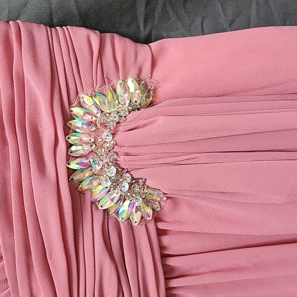 Dress - Picture 3 of 6